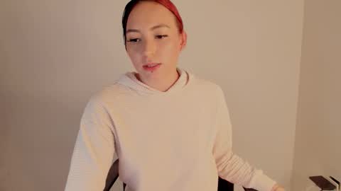 GIA WHITE Independet  online show from March 27, 7:36 am