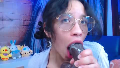 Snapshot of giaa_rossi chatting on April 28, 2:27 am giaa rossi online show from April 28, 2:27 am