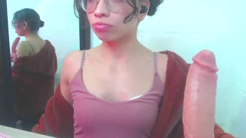 Snapshot of giaa_rossi chatting on May 9, 2:22 pm giaa rossi online show from May 9, 2:22 pm
