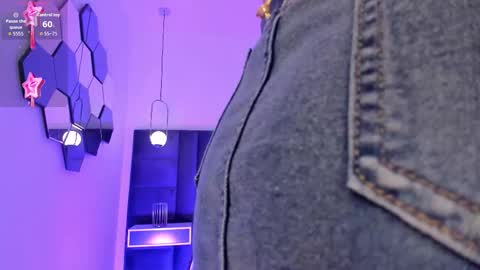 Gia Ferrera online show from February 26, 7:13 pm