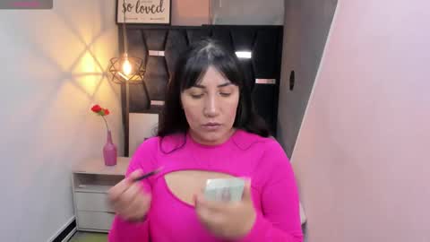 G I A  FOX online show from November 6, 1:45 pm