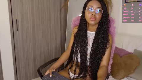 Gia  online show from September 15, 6:08 pm