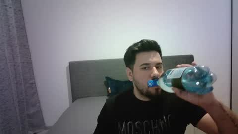 Snapshot of gianiboy99 chatting on April 29, 10:16 pm Giani online show from April 29, 10:16 pm