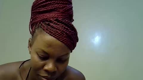 Snapshot of gianna_012 chatting on September 15, 5:35 pm ENNY online show from September 15, 5:35 pm