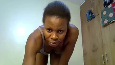 Snapshot of gianna_012 chatting on October 1, 3:40 pm ENNY online show from October 1, 3:40 pm