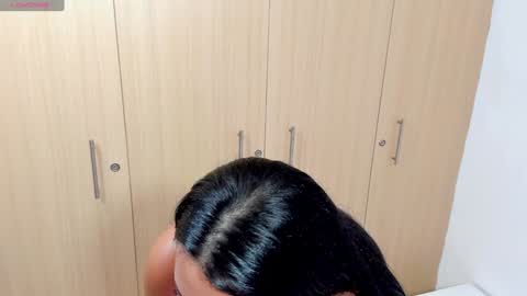 giannagovlea online show from January 25, 5:18 am