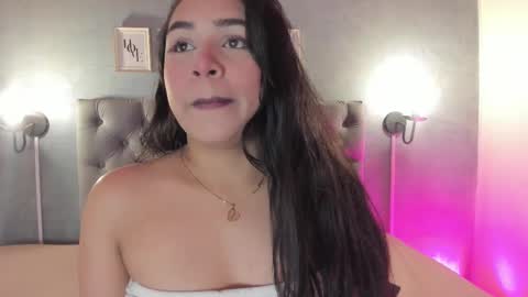 Snapshot of giannaslimjb chatting on September 27, 3:44 am giannaslimjb online show from September 27, 3:44 am