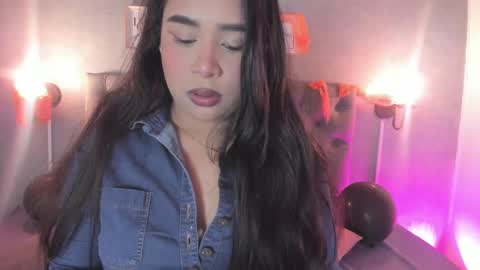 Snapshot of giannaslimjb chatting on October 7, 3:25 am giannaslimjb online show from October 7, 3:25 am