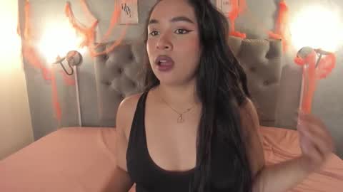 Snapshot of giannaslimjb chatting on October 29, 3:42 am giannaslimjb online show from October 29, 3:42 am