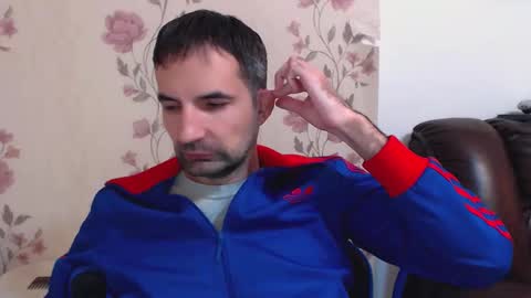 Gianni online show from December 2, 8:37 pm