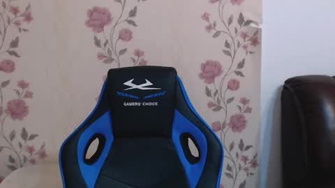 Gianni online show from December 14, 8:35 pm