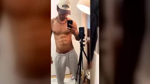 Snapshot of gianosilva chatting on August 2, 5:11 pm gianosilva online show from August 2, 5:11 pm
