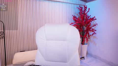 Snapshot of gianovak chatting on October 25, 11:40 am gianovak online show from October 25, 11:40 am