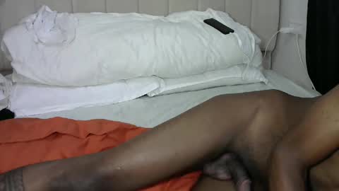 giant_couples online show from November 6, 6:03 am