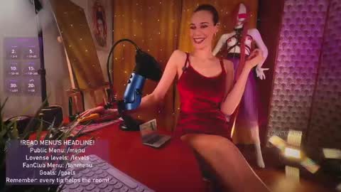 Snapshot of giantess_eva chatting on May 8, 6:24 pm Eva online show from May 8, 6:24 pm