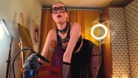 Eva online show from July 10, 6:21 pm