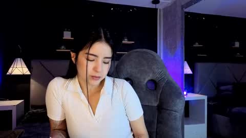 Gia online show from November 8, 1:22 pm