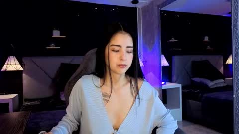 Gia online show from December 2, 2:34 pm