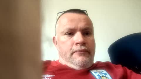 giddyup2222222 online show from April 7, 7:42 am