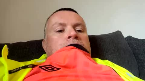 giddyup2222222 online show from April 11, 5:39 pm