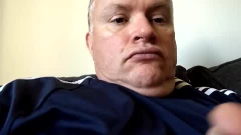 giddyup2222222 online show from April 24, 12:18 pm