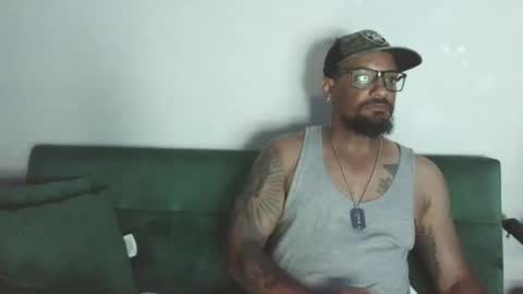 Snapshot of gifted_bucknasty chatting on July 1, 1:18 am Gifted online show from July 1, 1:18 am
