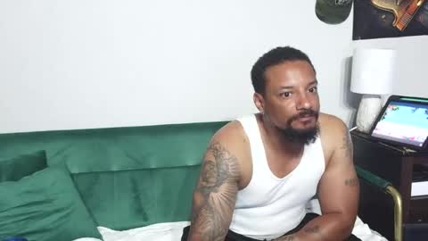 Snapshot of gifted_bucknasty chatting on July 15, 12:16 am Gifted online show from July 15, 12:16 am