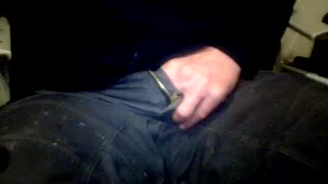 Snapshot of giftedbiker11 chatting on February 1, 6:43 am giftedbiker online show from February 1, 6:43 am