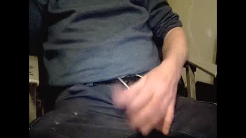 Snapshot of giftedbiker11 chatting on March 7, 8:13 am giftedbiker online show from March 7, 8:13 am