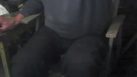 Snapshot of giftedbiker11 chatting on November 16, 4:40 am giftedbiker online show from November 16, 4:40 am