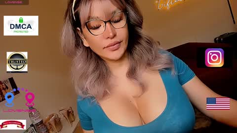 Snapshot of giftedgirl4u chatting on February 7, 2:40 am Ms. Abby - IF YOU DEMAND I DEMAND ASWELL- online show from February 7, 2:40 am