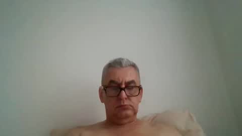 Snapshot of gigi1970 chatting on December 25, 1:09 pm gigi1970 online show from December 25, 1:09 pm