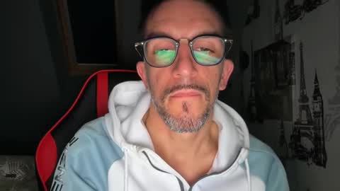 Snapshot of gigi59160 chatting on October 18, 3:20 am Gigi online show from October 18, 3:20 am