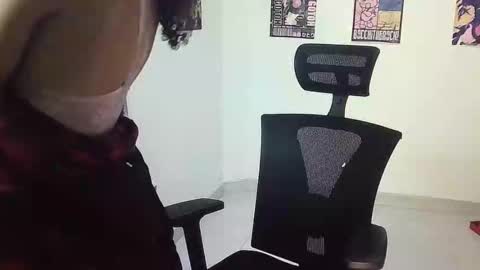 GIGI STCOTT online show from December 5, 1:58 am