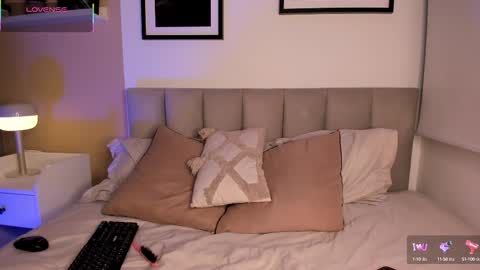 GIGI online show from September 9, 4:34 am