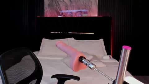 Gigi Doll online show from February 11, 2:46 pm