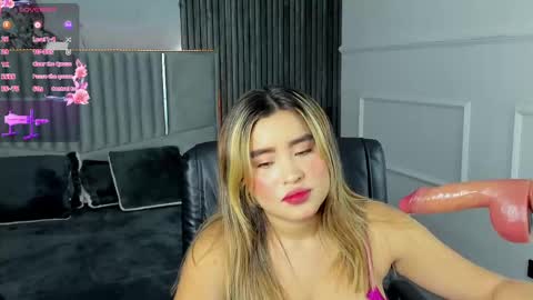 Gigi Doll online show from February 25, 12:03 pm