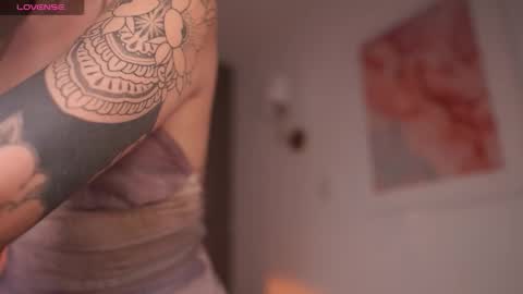 GIGI online show from September 14, 10:09 pm