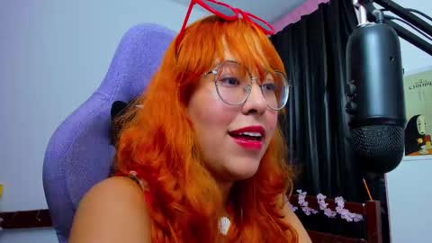 gigimooon online show from February 5, 1:54 am