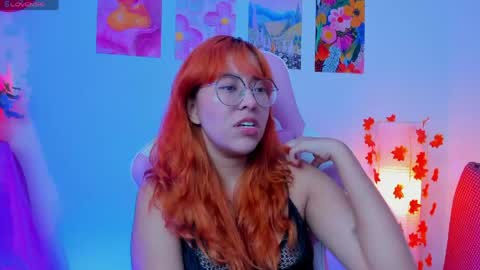 Snapshot of gigimooon chatting on April 30, 1:28 pm gigimooon online show from April 30, 1:28 pm