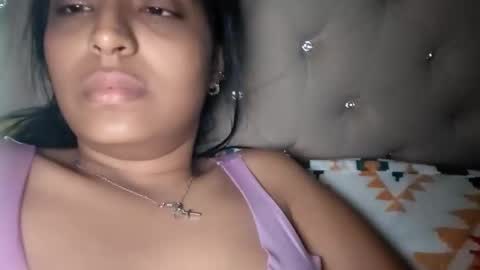 Snapshot of gigixox3 chatting on September 22, 1:35 pm gigixox3 online show from September 22, 1:35 pm