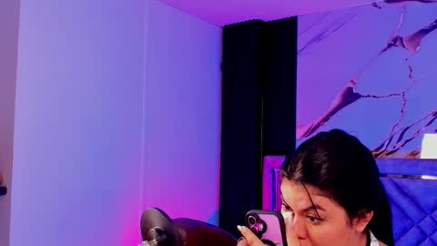 giia online show from January 14, 11:49 am