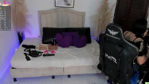 pamela online show from December 19, 1:34 am