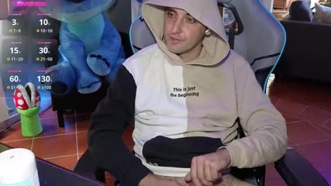 Snapshot of gil_gamesh2nd chatting on October 8, 10:57 am Mirko online show from October 8, 10:57 am