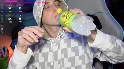 Snapshot of gil_gamesh2nd chatting on October 28, 6:32 pm Mirko online show from October 28, 6:32 pm