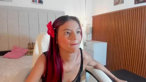 Snapshot of gimenalara chatting on May 21, 1:07 pm Gimena online show from May 21, 1:07 pm