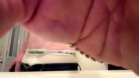 Snapshot of gimmetallhungdanger chatting on November 7, 3:06 am Come keep me company online show from November 7, 3:06 am