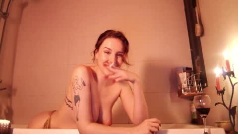 Suki online show from February 15, 11:06 am