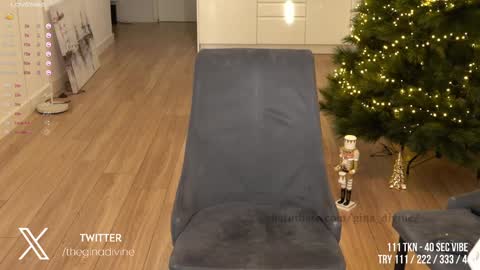 Gina   online show from December 12, 11:29 am