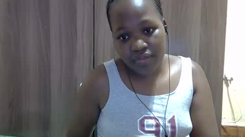Snapshot of gina_sassy chatting on October 19, 2:12 am Adiliah online show from October 19, 2:12 am